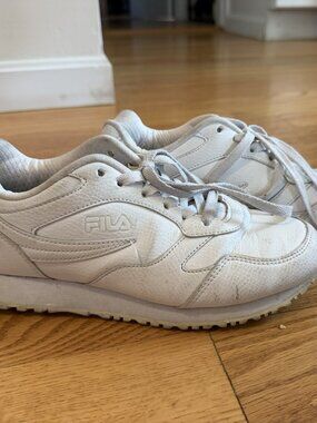 FILA Cream White Retro Runner Dad Sneakers